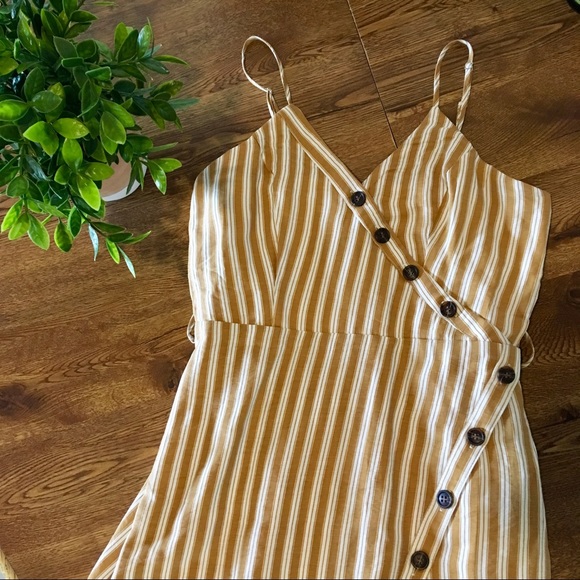 essue Dresses & Skirts - Essue mustard stripe dress